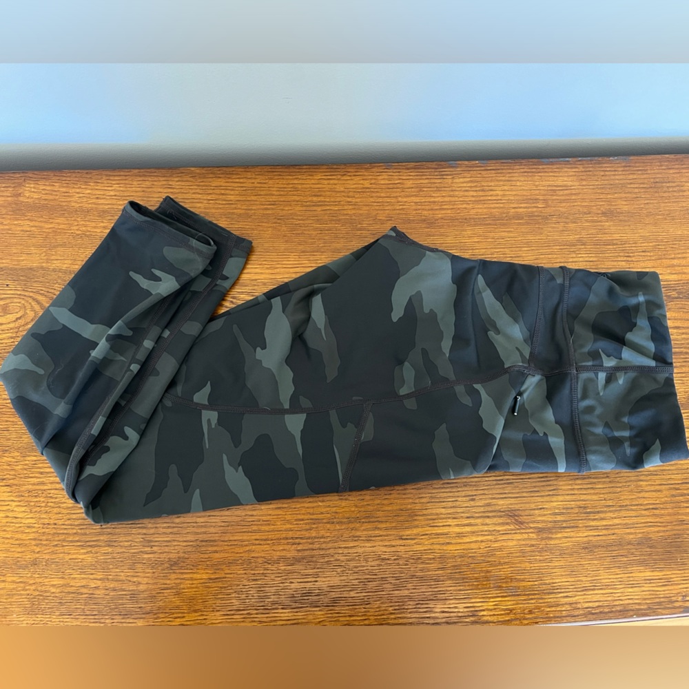 Athleta camo leggings